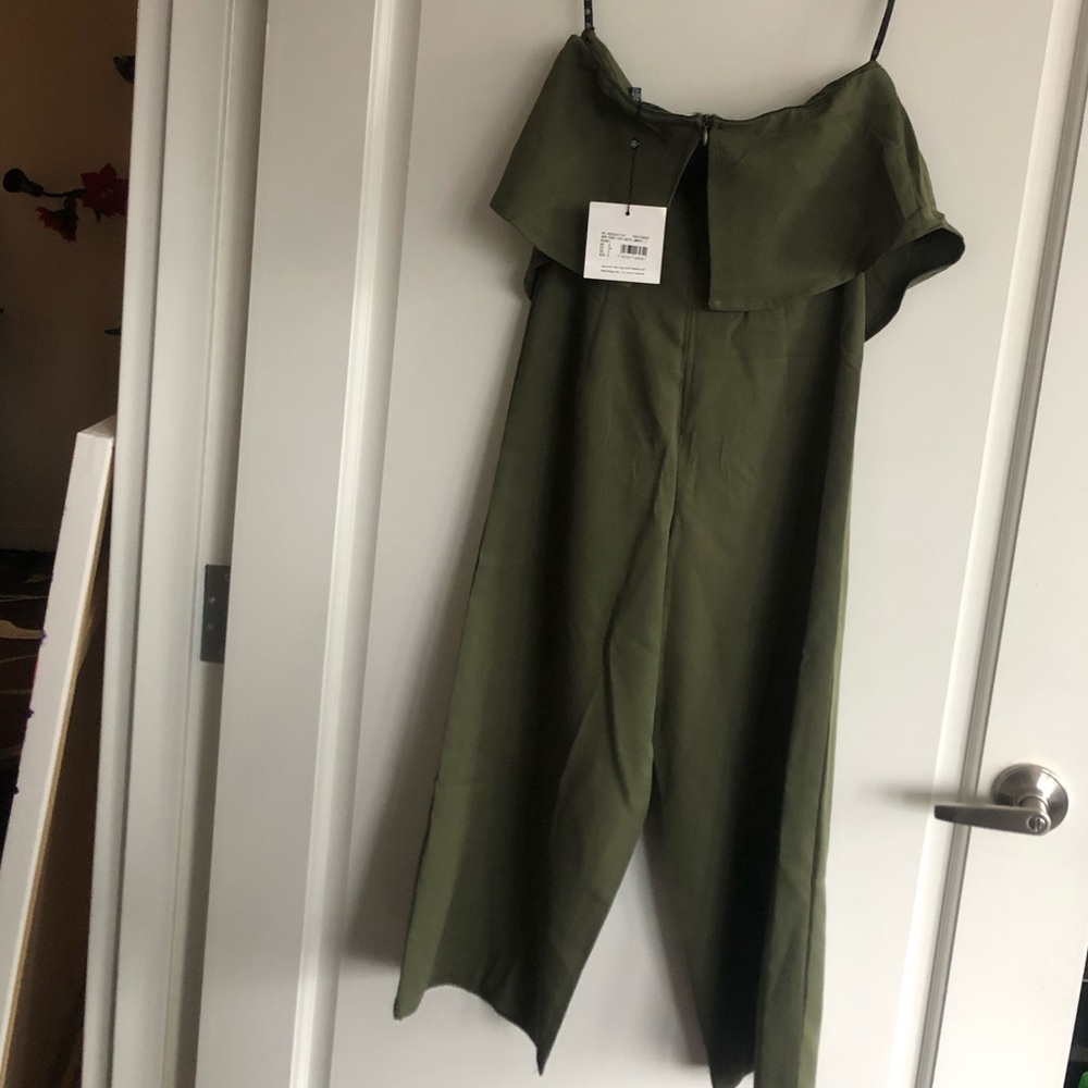 Jumpsuit - Picture 3 of 4